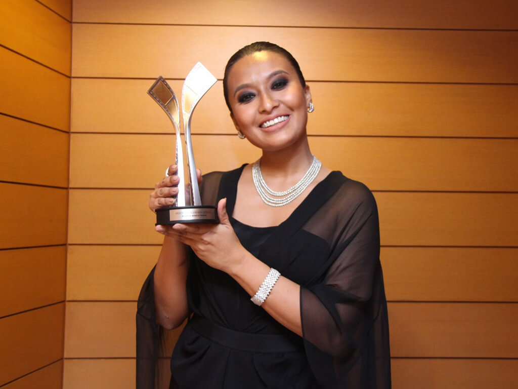 Nabila Huda dedicates her award win to her dad | News &amp; Features | Cinema Online